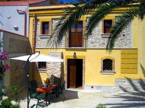 Amica_I_Rodi_Milici_10_Balkon